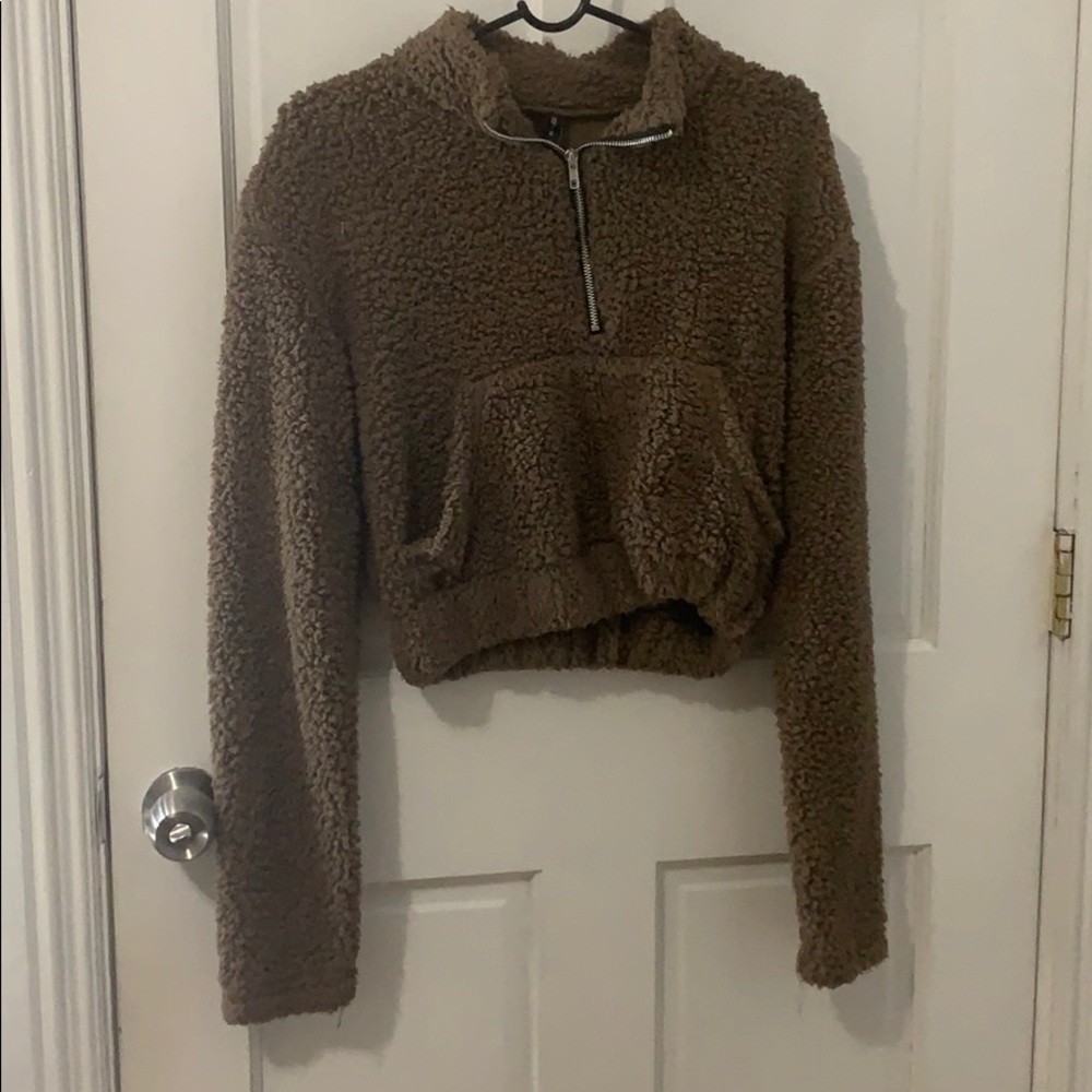 Comfy warm crop sweater!
